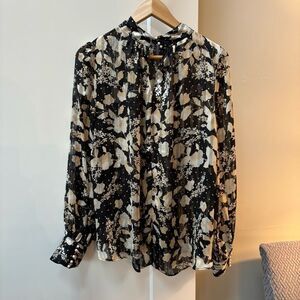 H&M Black Floral Print Blouse with Pearl Button Cuffs – Size 12